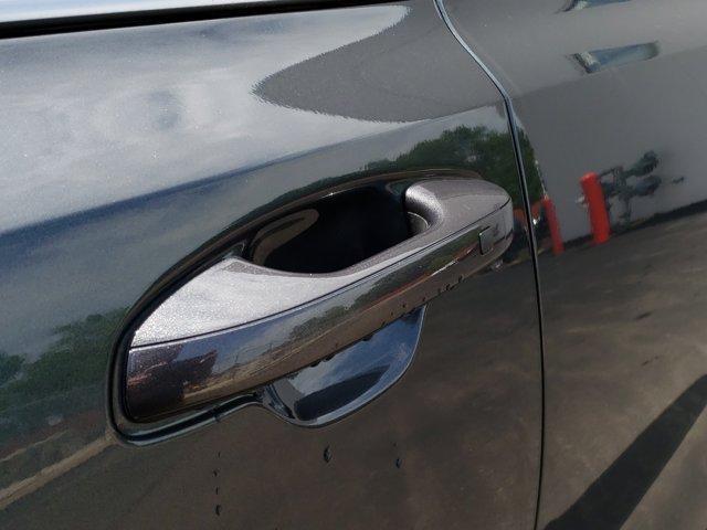 used 2024 Kia Sorento car, priced at $27,491