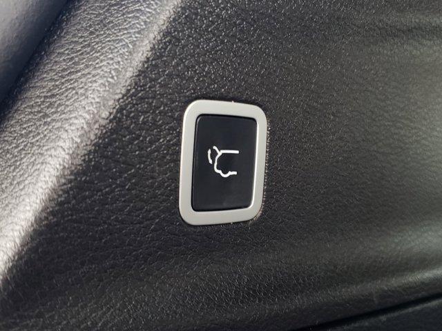 used 2019 Chrysler Pacifica car, priced at $19,337