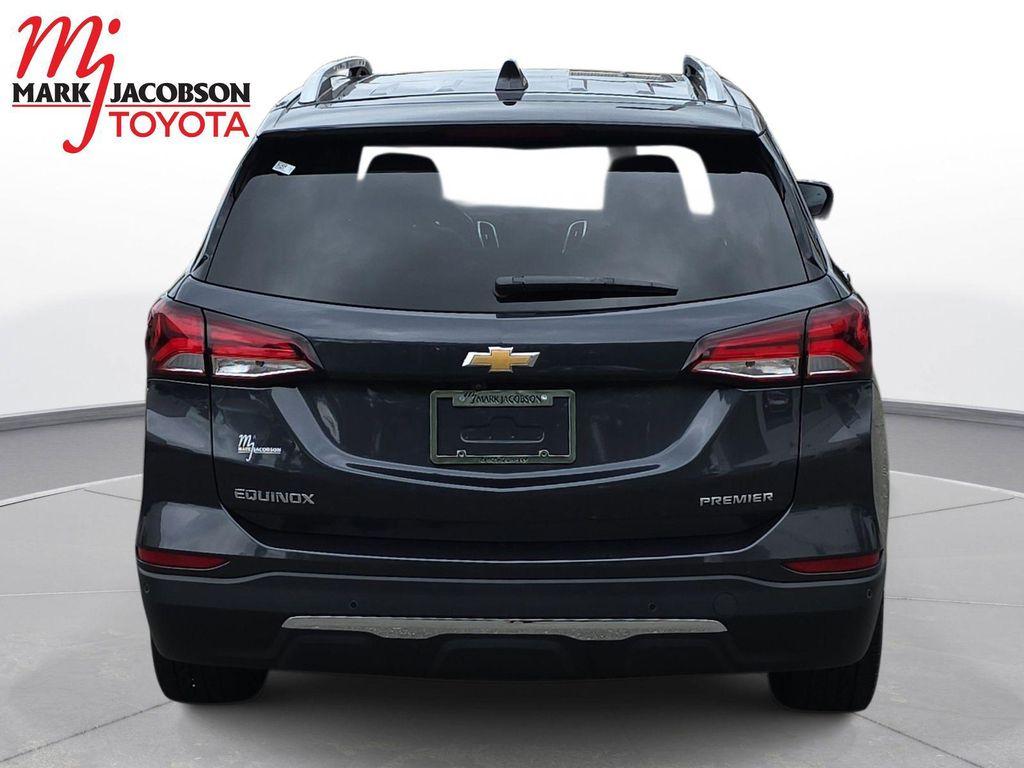 used 2022 Chevrolet Equinox car, priced at $19,380