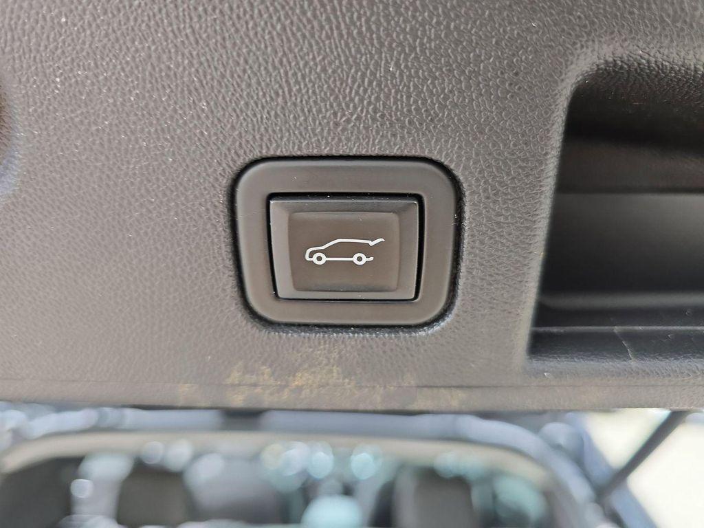 used 2022 Chevrolet Equinox car, priced at $19,380