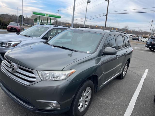 used 2012 Toyota Highlander car, priced at $9,800