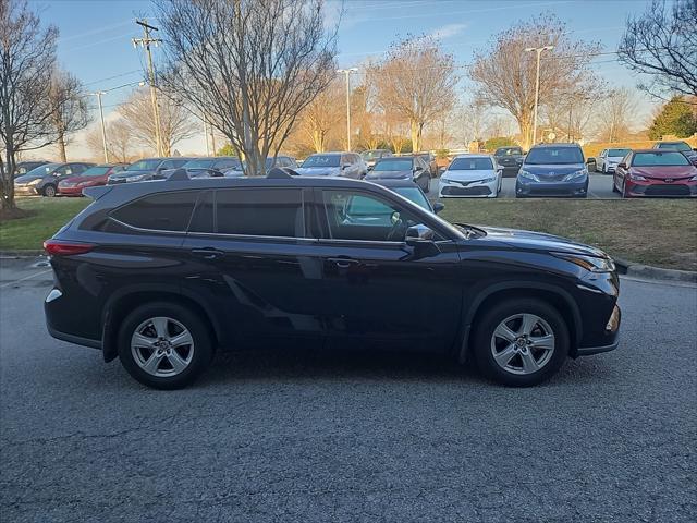 used 2021 Toyota Highlander car, priced at $27,800