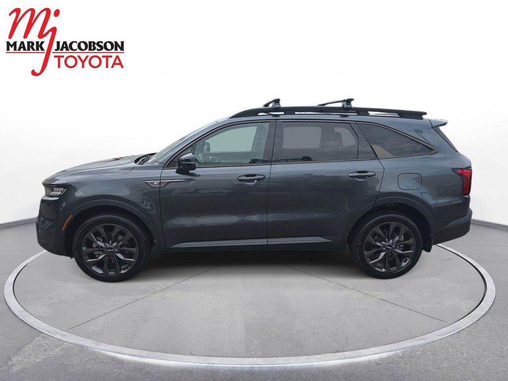 used 2022 Kia Sorento car, priced at $26,880