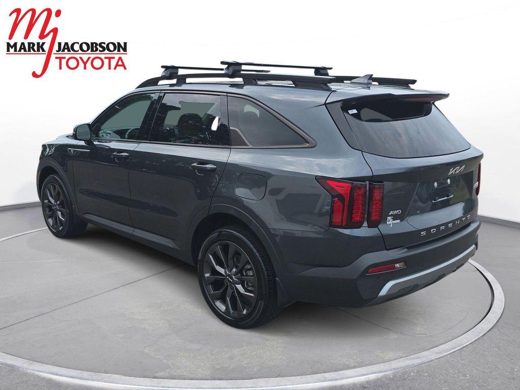 used 2022 Kia Sorento car, priced at $26,880