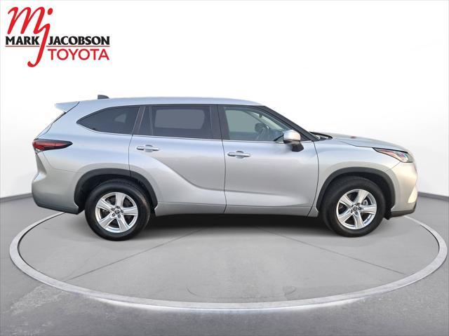 used 2024 Toyota Highlander car, priced at $36,200