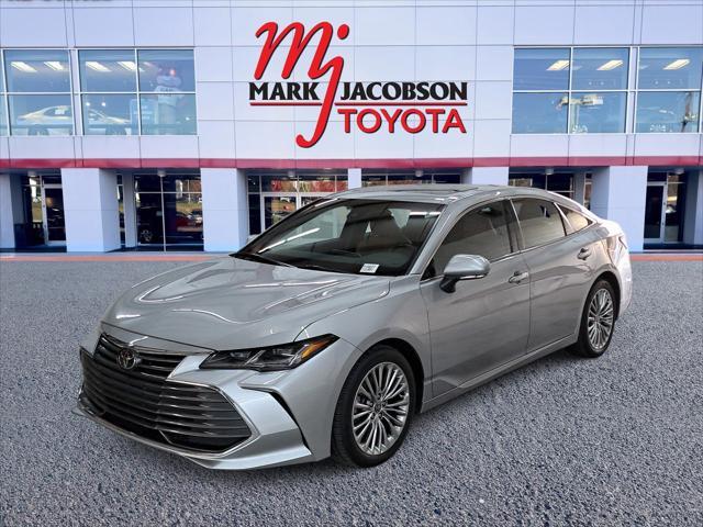 used 2022 Toyota Avalon Hybrid car, priced at $31,400