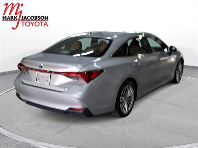 used 2022 Toyota Avalon Hybrid car, priced at $31,400