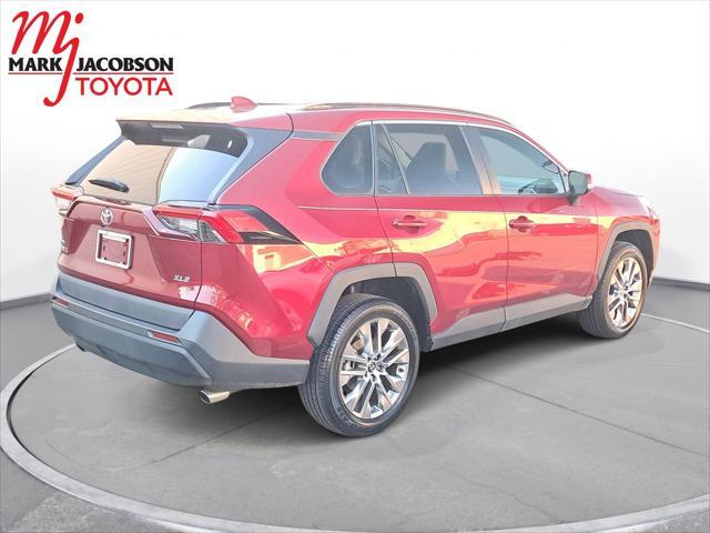 used 2020 Toyota RAV4 car, priced at $21,800