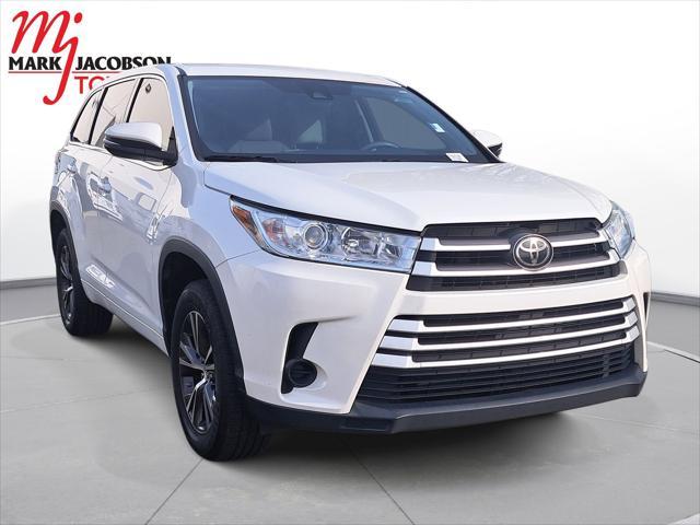 used 2018 Toyota Highlander car, priced at $16,500