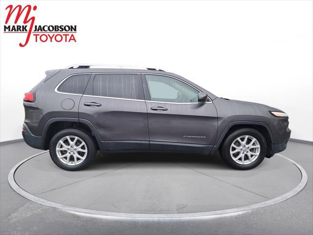 used 2017 Jeep Cherokee car, priced at $11,800