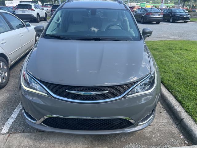 used 2020 Chrysler Pacifica Hybrid car, priced at $25,480