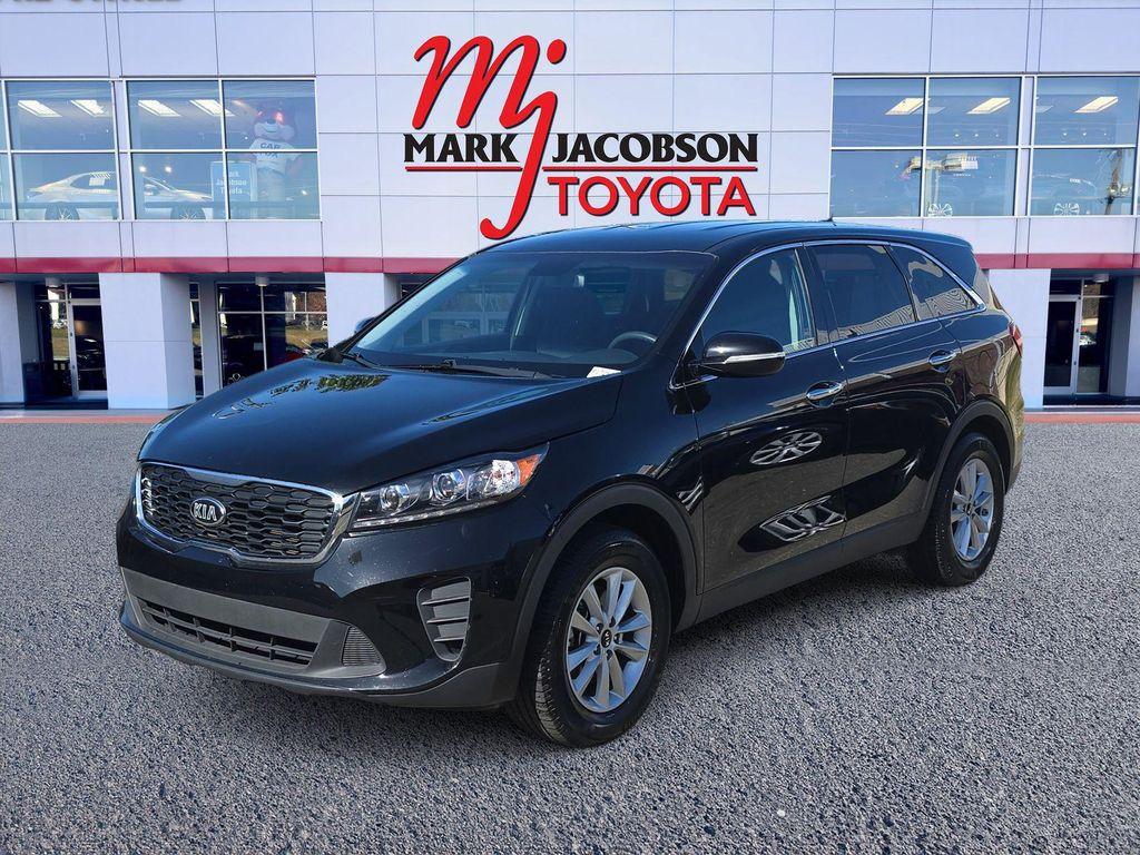 used 2019 Kia Sorento car, priced at $10,880
