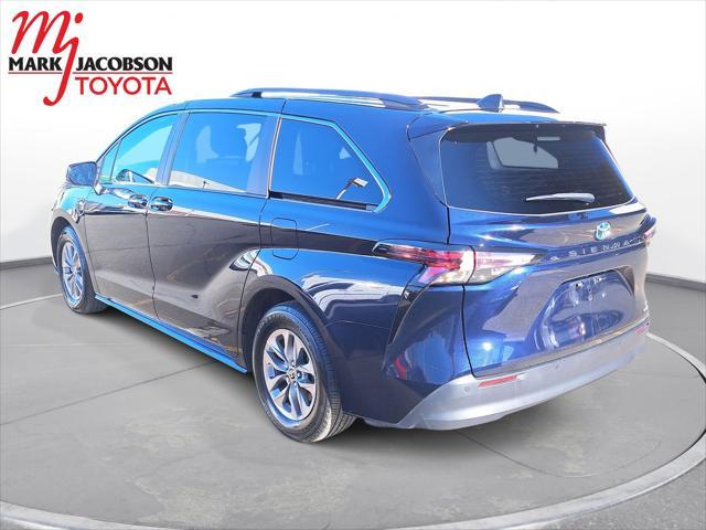 used 2023 Toyota Sienna car, priced at $40,800