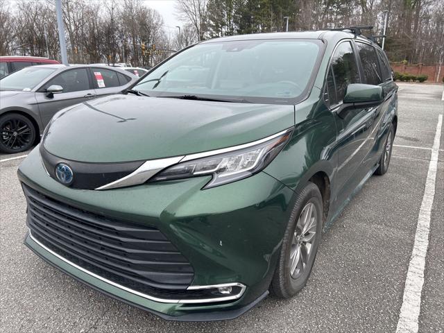 used 2022 Toyota Sienna car, priced at $37,800