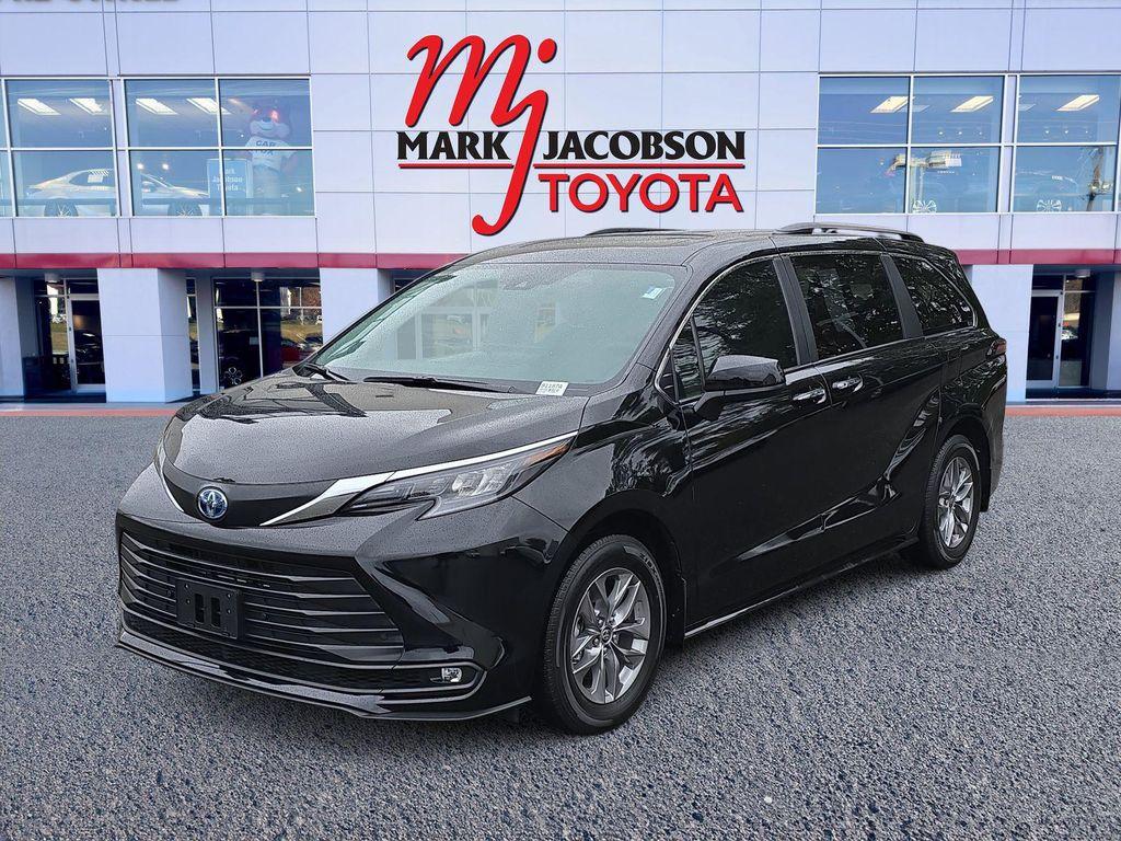used 2025 Toyota Sienna car, priced at $44,880