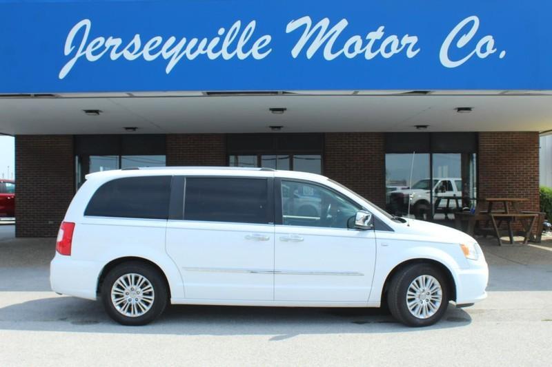 used 2014 Chrysler Town & Country car, priced at $15,995