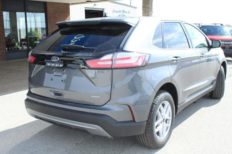 new 2024 Ford Edge car, priced at $42,610