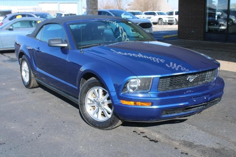 used 2006 Ford Mustang car, priced at $9,995