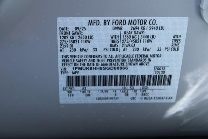 new 2025 Ford Explorer car, priced at $57,728