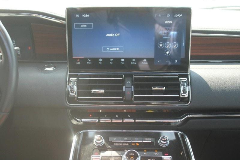 used 2024 Lincoln Navigator L car, priced at $89,995