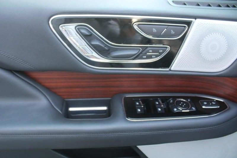 used 2024 Lincoln Navigator L car, priced at $89,995