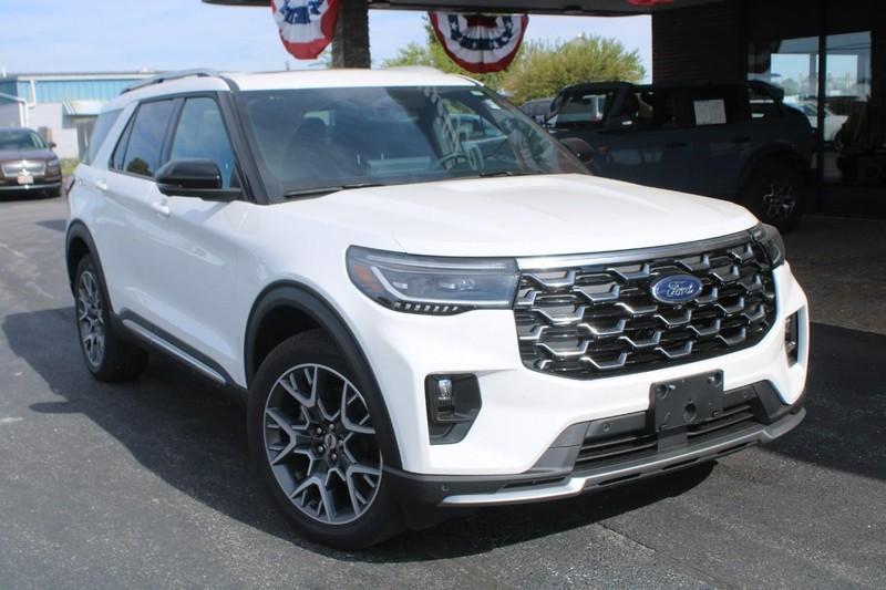 new 2025 Ford Explorer car, priced at $60,172