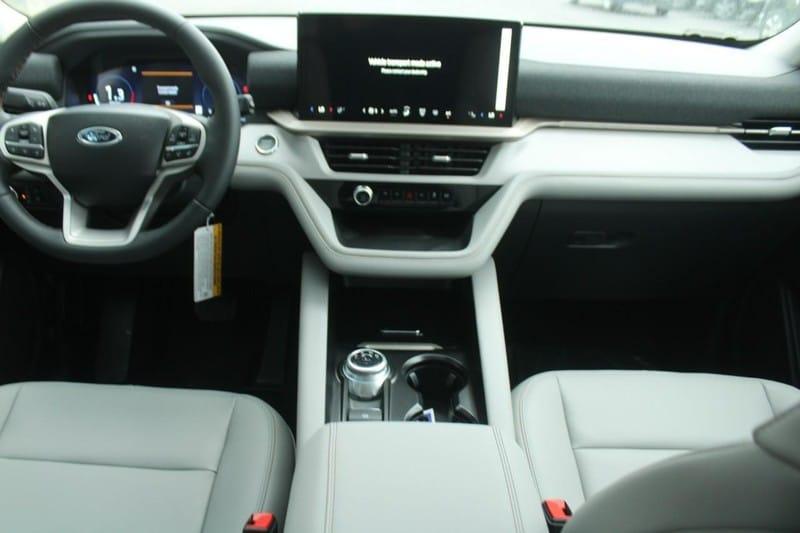 new 2025 Ford Explorer car, priced at $46,224