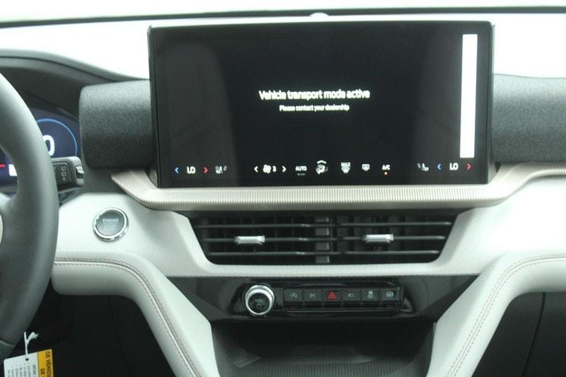 new 2025 Ford Explorer car, priced at $46,224