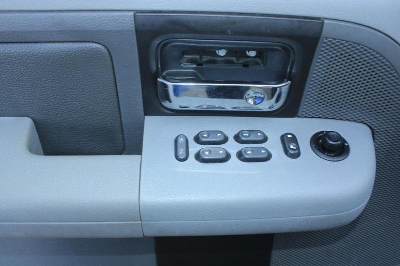 used 2004 Ford F-150 car, priced at $10,995
