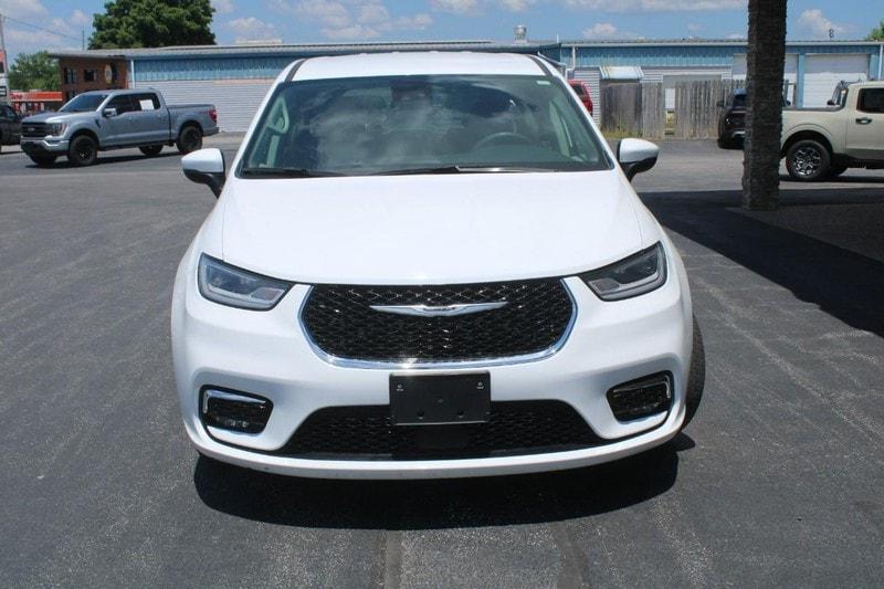 used 2023 Chrysler Pacifica car, priced at $25,995