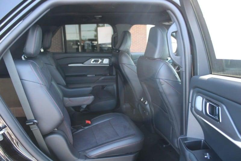 new 2025 Ford Explorer car, priced at $57,597