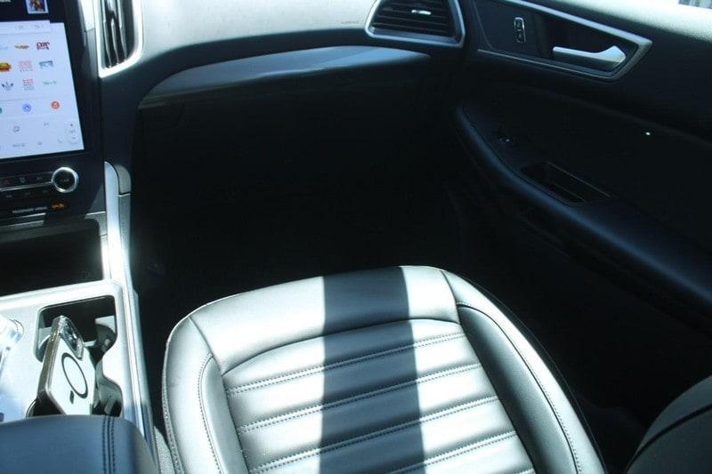 used 2024 Ford Edge car