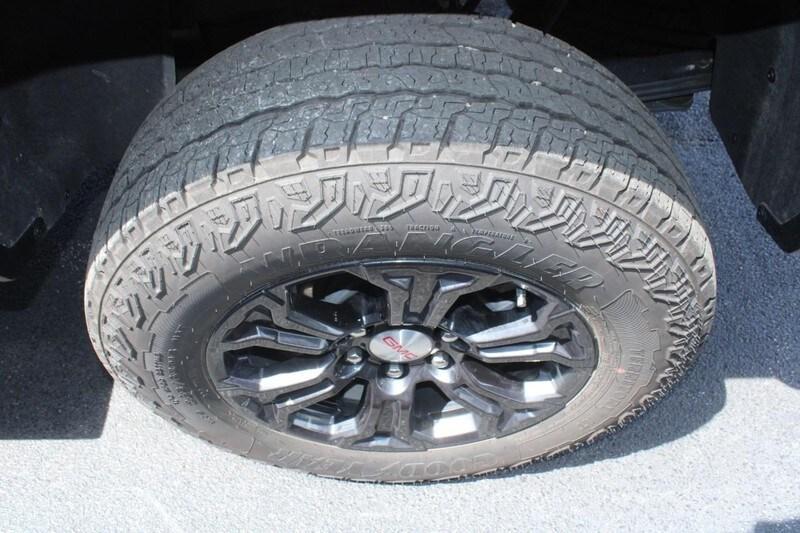 used 2024 GMC Canyon car