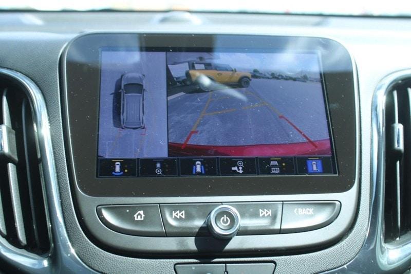used 2023 Chevrolet Equinox car, priced at $27,995