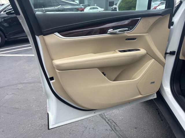 used 2017 Cadillac XT5 car, priced at $16,800
