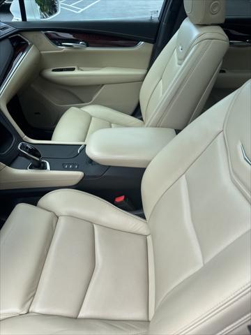 used 2017 Cadillac XT5 car, priced at $16,800
