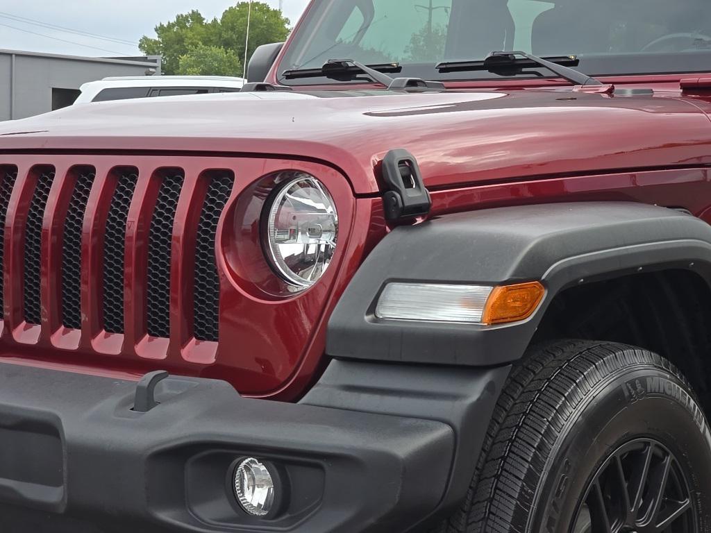 used 2022 Jeep Wrangler Unlimited car, priced at $27,900