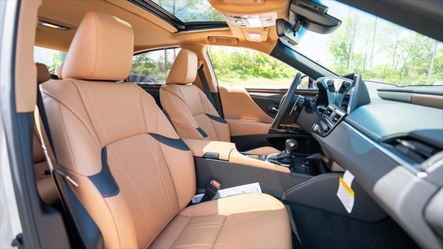 new 2024 Lexus ES 300h car, priced at $53,618