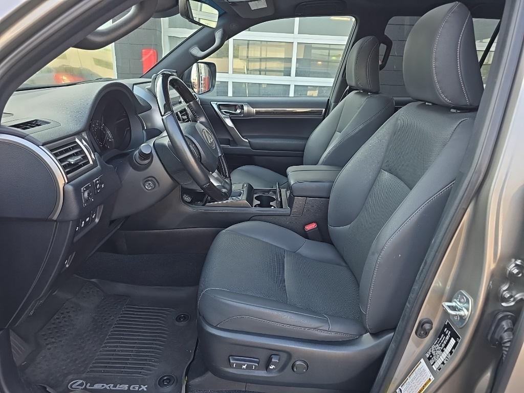 used 2023 Lexus GX 460 car, priced at $56,005
