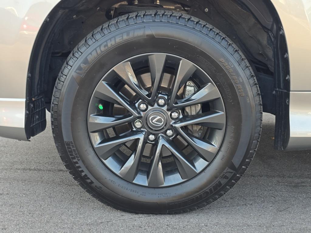 used 2023 Lexus GX 460 car, priced at $56,005