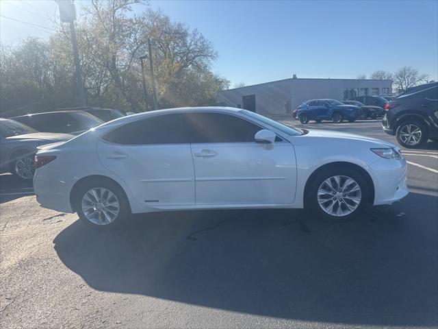 used 2015 Lexus ES 300h car, priced at $18,000