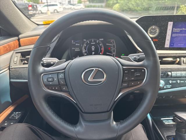 used 2024 Lexus ES 350 car, priced at $40,100
