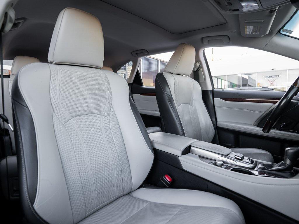 used 2018 Lexus RX 350L car, priced at $28,929