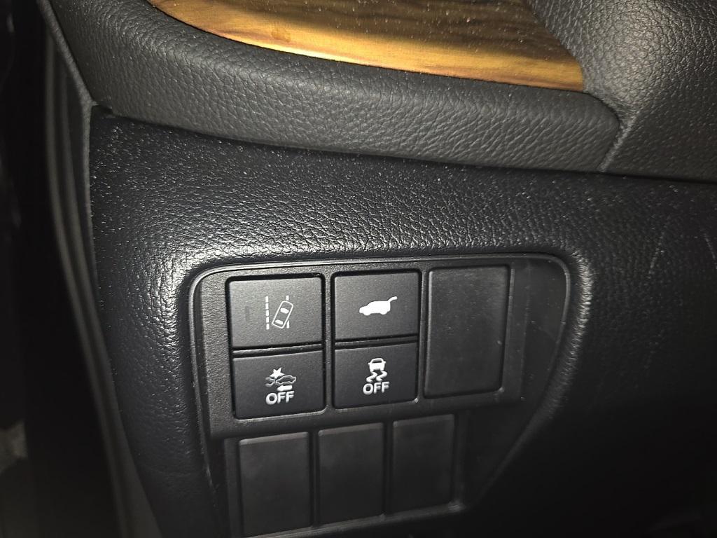 used 2018 Honda CR-V car, priced at $22,933