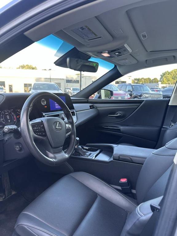 used 2023 Lexus ES 350 car, priced at $38,900