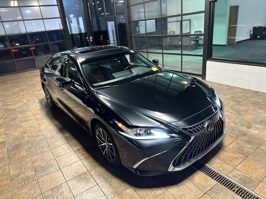 used 2024 Lexus ES 350 car, priced at $42,209
