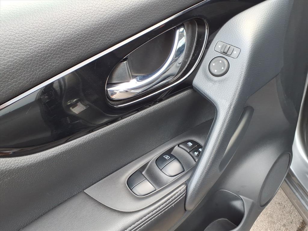 used 2021 Nissan Rogue Sport car, priced at $20,900