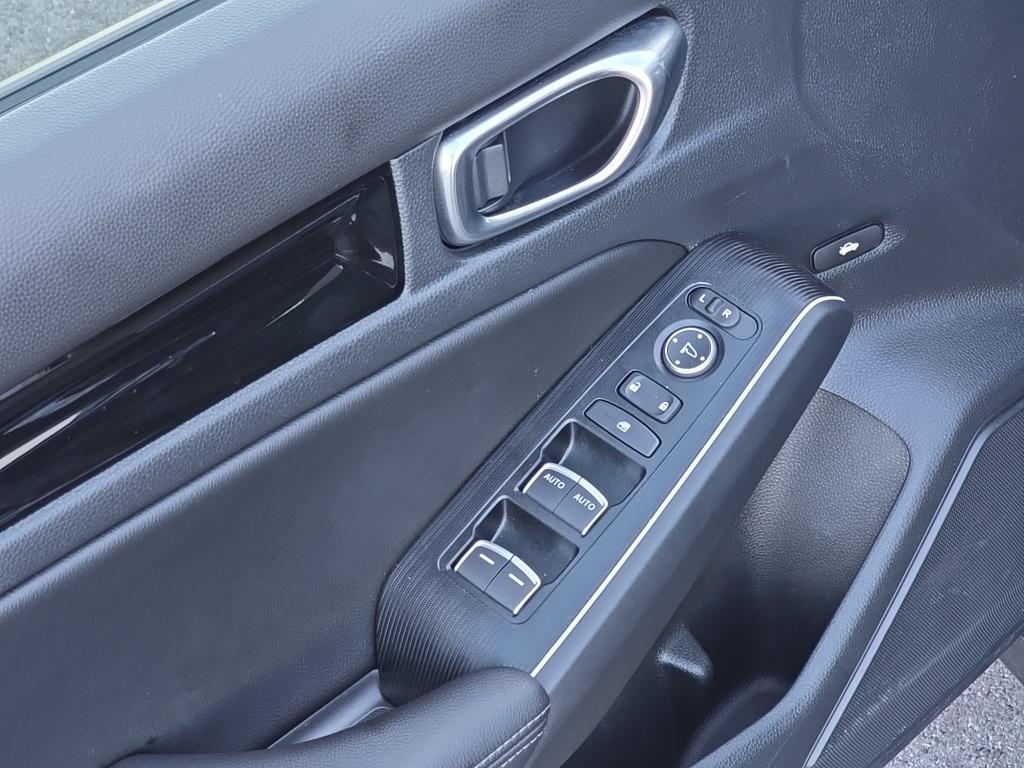 used 2025 Honda Civic Hybrid car, priced at $28,293