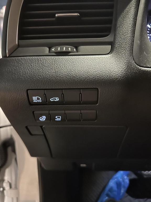 used 2022 Lexus RX 350L car, priced at $43,000