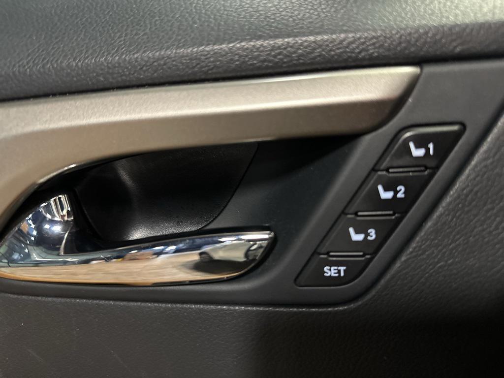 used 2022 Lexus RX 350L car, priced at $43,000